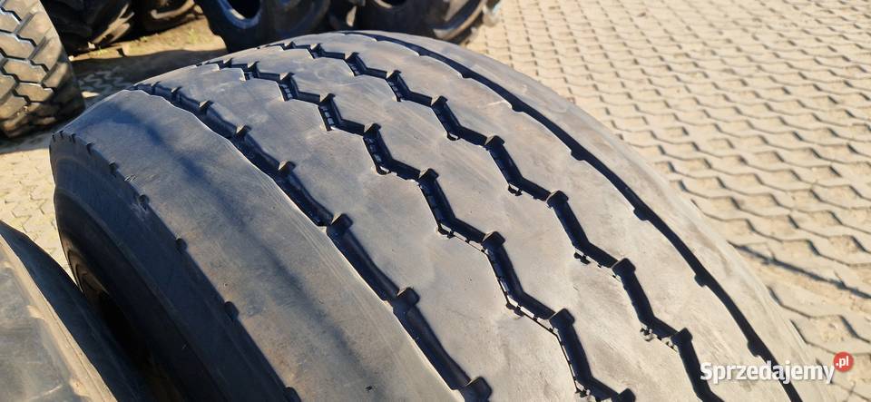 44575r225 44565r225 55060225 56060r225 Goodyear Nowe Miasto Lubawskie sprzedam