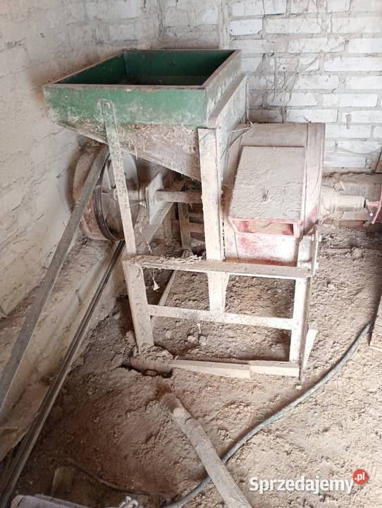 Sprzedam śrutownik z silnikiem Pozostałe Makowiska sprzedam