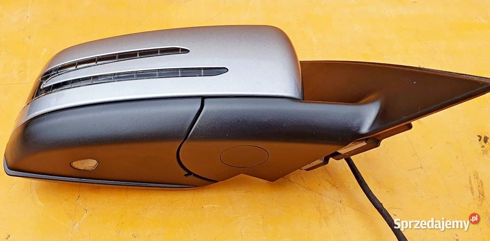 MERCEDES W204 2011 LIFT LUSTRO PRAWE 11 PIN Radom