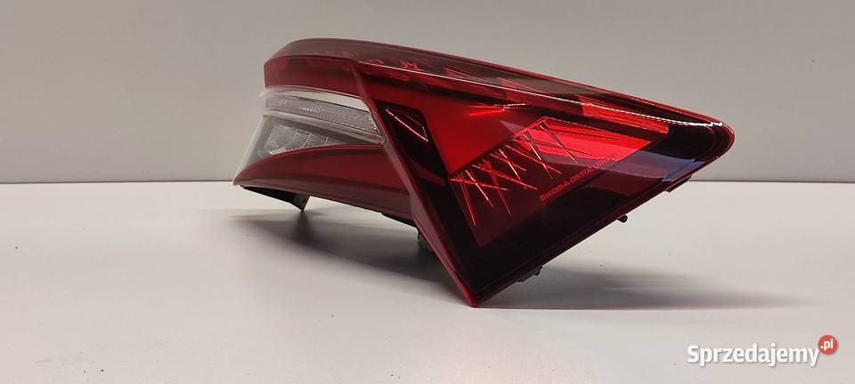 SKODA KODIAQ LAMPA PRAWY TYŁ 565945208B