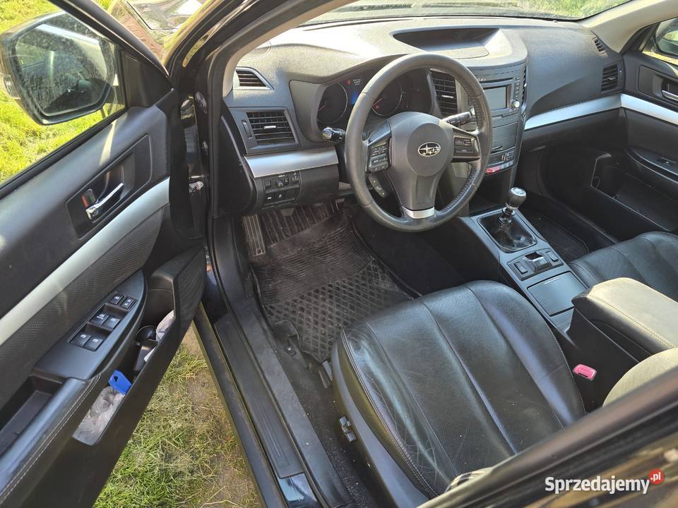 DUŻE KOMBI SUBARU OUTBACK LIFT 4x4 skóra navi lakier metallic Legnickie Pole sprzedam