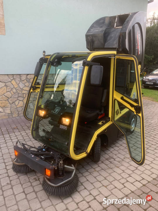 Zamiatarka KRCHER ICC 1 DWD 1999 r silnik Kubota Piotrów-Porębiska