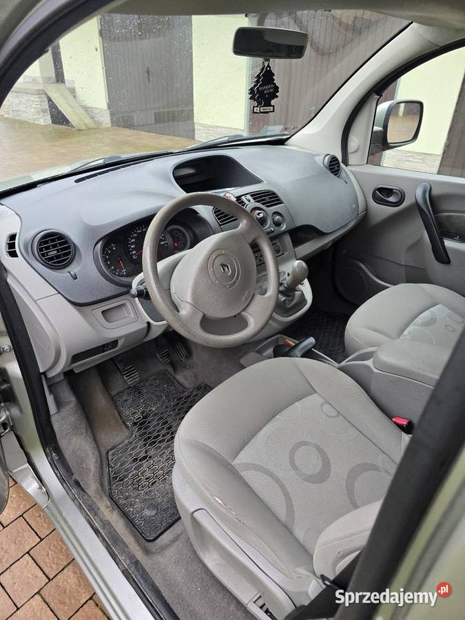 Renault Kangoo 16 benzyna 2009r Kangoo Nowa Sarzyna sprzedam