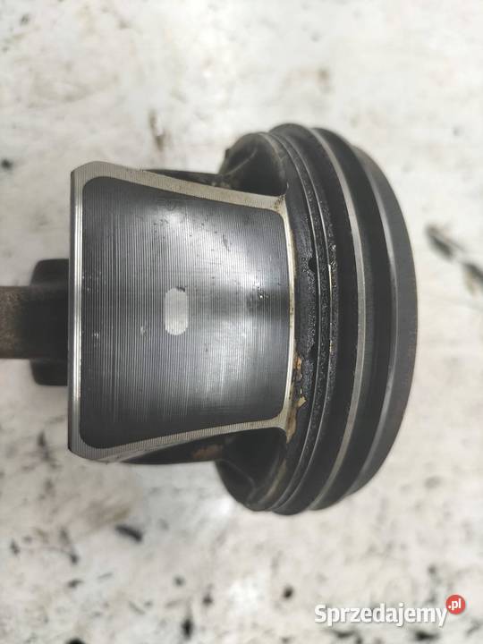 TŁOK 09 900 TCE Renault Clio III 20052014