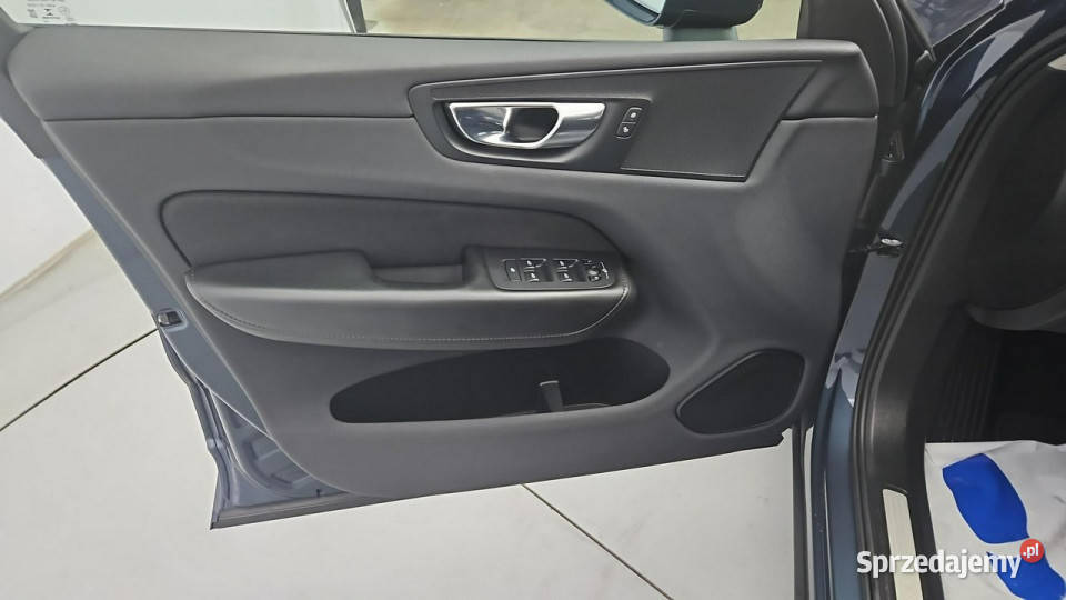 Volvo XC 60 B4 B Momentum Z Polskiego Salonu immobilizer