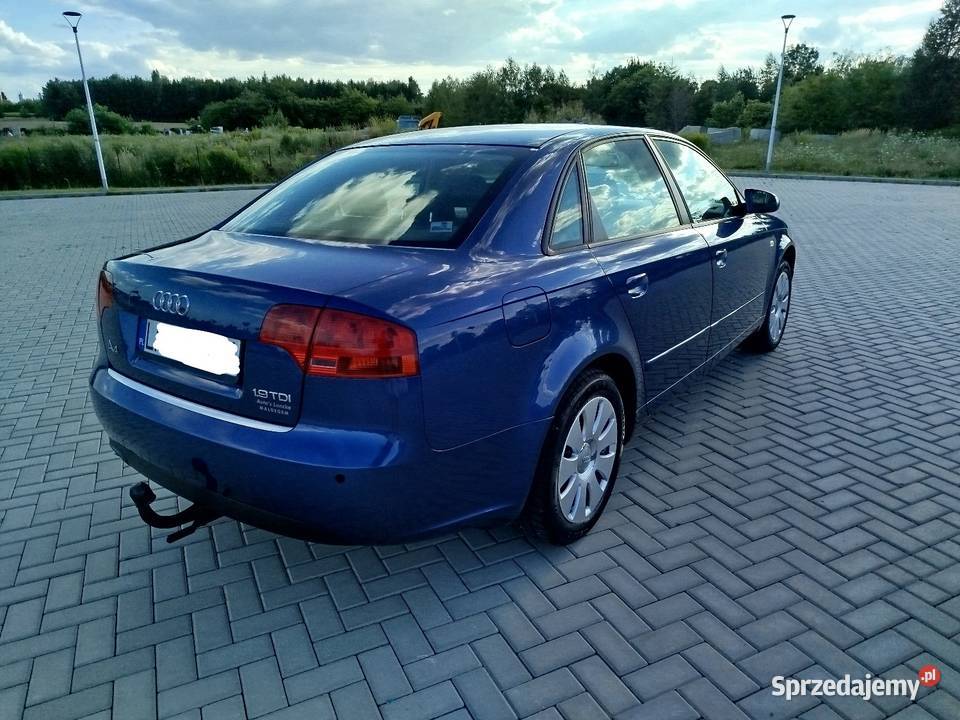 Niebieskie Audi A4 B7 19 TDI 115 Sedan welurowa tapicerka Świdnik