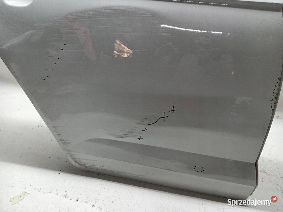 DRZWI PRAWE TYŁ TYLNE VW POLO 17 S833312 osobowe