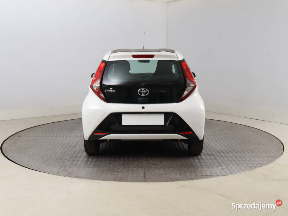Toyota Aygo 10 VVTi 123594km Bielany Wrocławskie