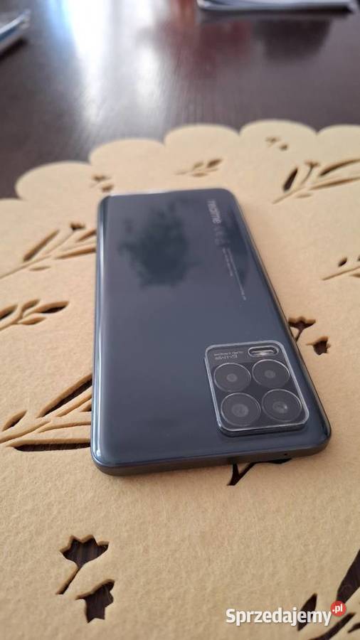Smartfon Realme 8