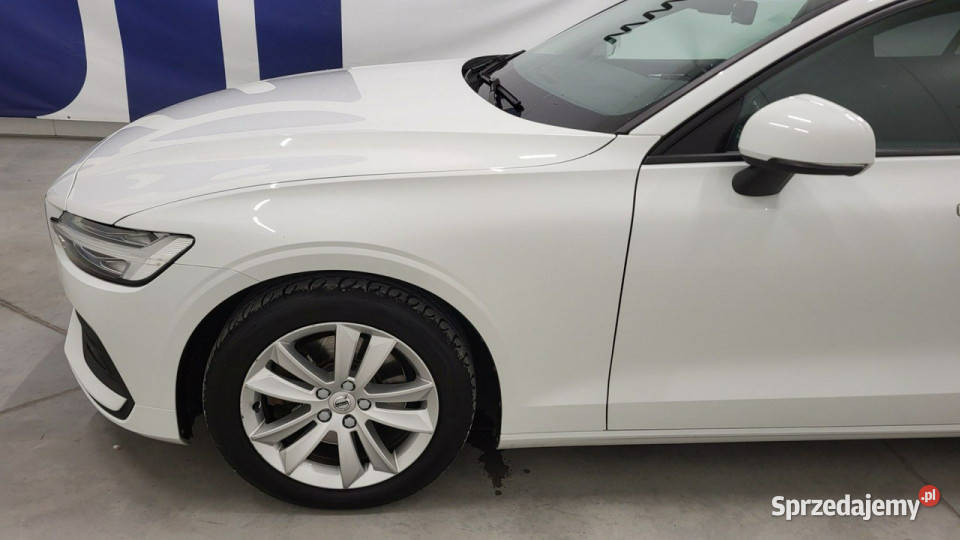 Volvo V60 B3 B Momentum Core aut II 2018 Kombi Grójec