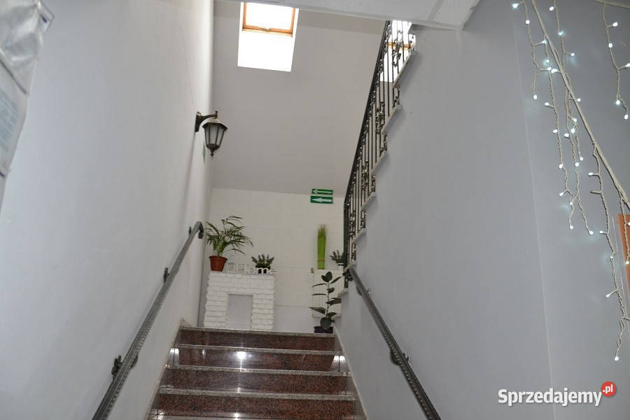 Komornik działki z motelem i stacją paliw w Wityń