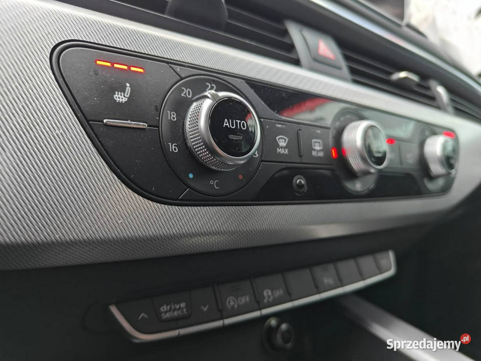 Audi A4 Avant B9 2015 biały Karczew