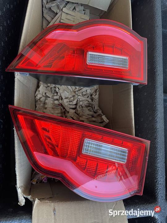 Lampy tył tylne Europa Jaguar Fpace lewą prawa Rok produkcji 2018