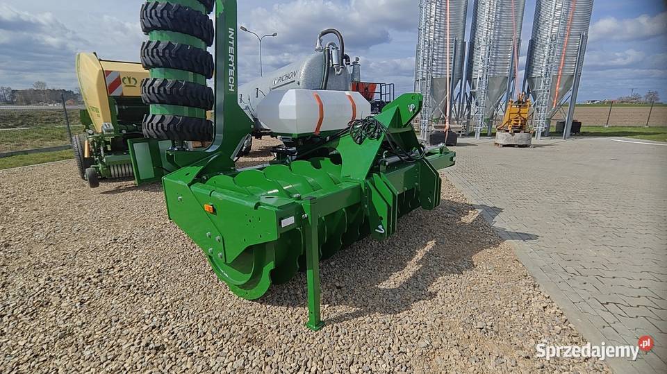 WAŁ DOGNIATAJĄCY do pryzm INTERTECH pryzmowy 3m Rząśno