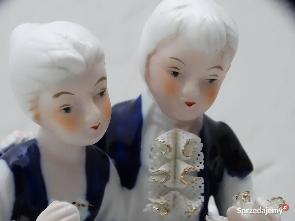 Porcelanowa figurka Para Zakochanych z Gołębiem lubelskie Biłgoraj
