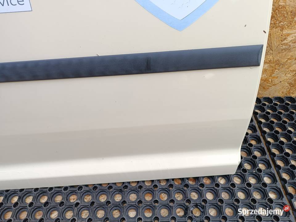 VW TOURAN 1 I LIFT DRZWI TYŁ TYLNIE PRAWE PRAWY Słowikowo sprzedam