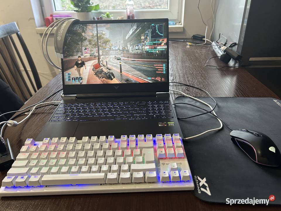 Laptop gamingowy HP Victus z klawiaturą myszką Podświetlana klawiatura Szonowice