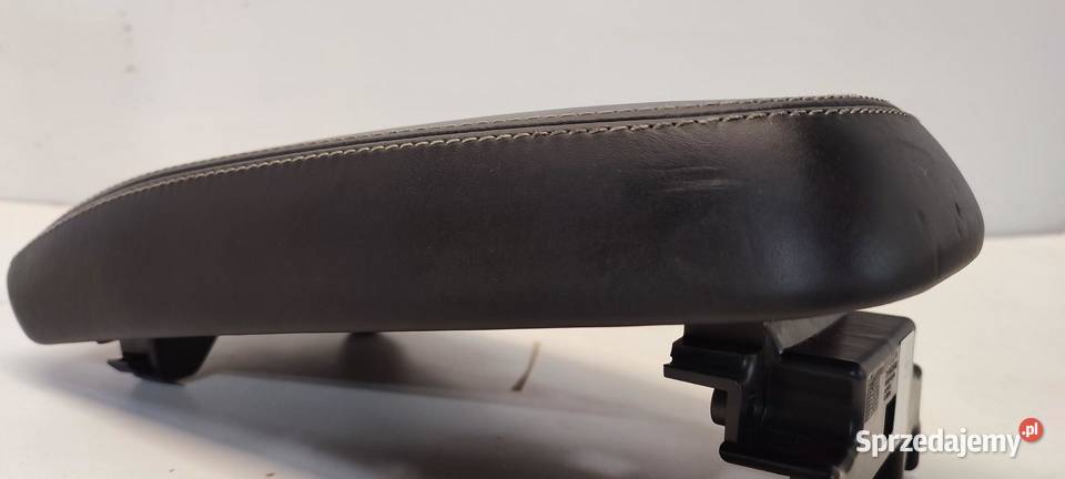 VOLVO XC40 PODŁOKIETNIK 31469781 osobowe sprzedam