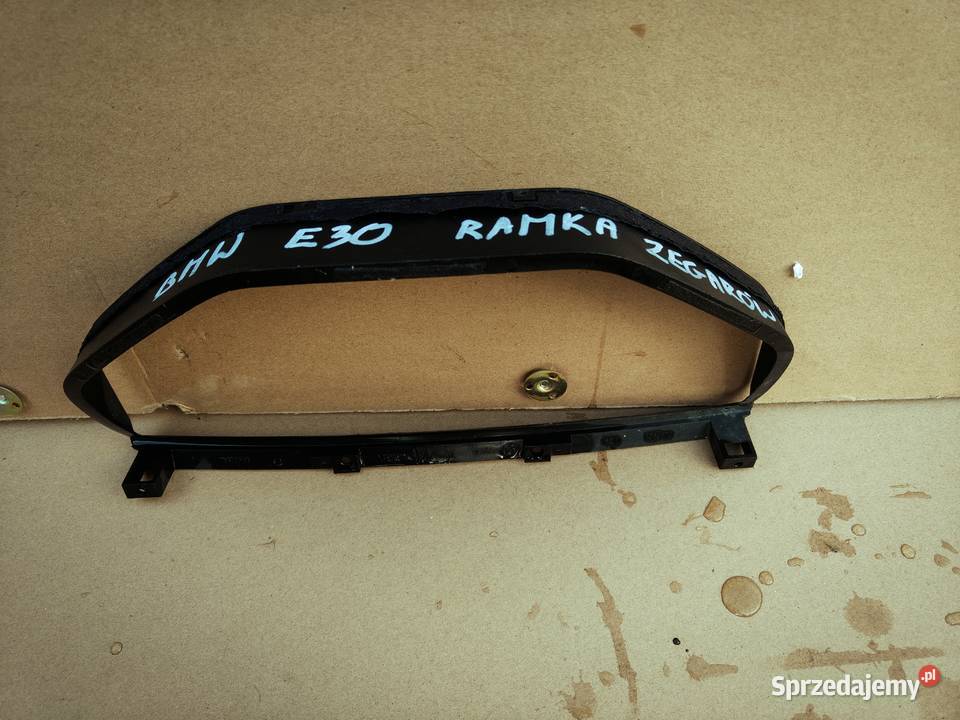 Ramka osłona zegarów licznika BMW E30 Biała Rawska