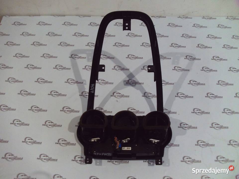 OPEL ANTARA 08r ramka kratka nawiewu 20785509 Części samochodowe Kielce sprzedam