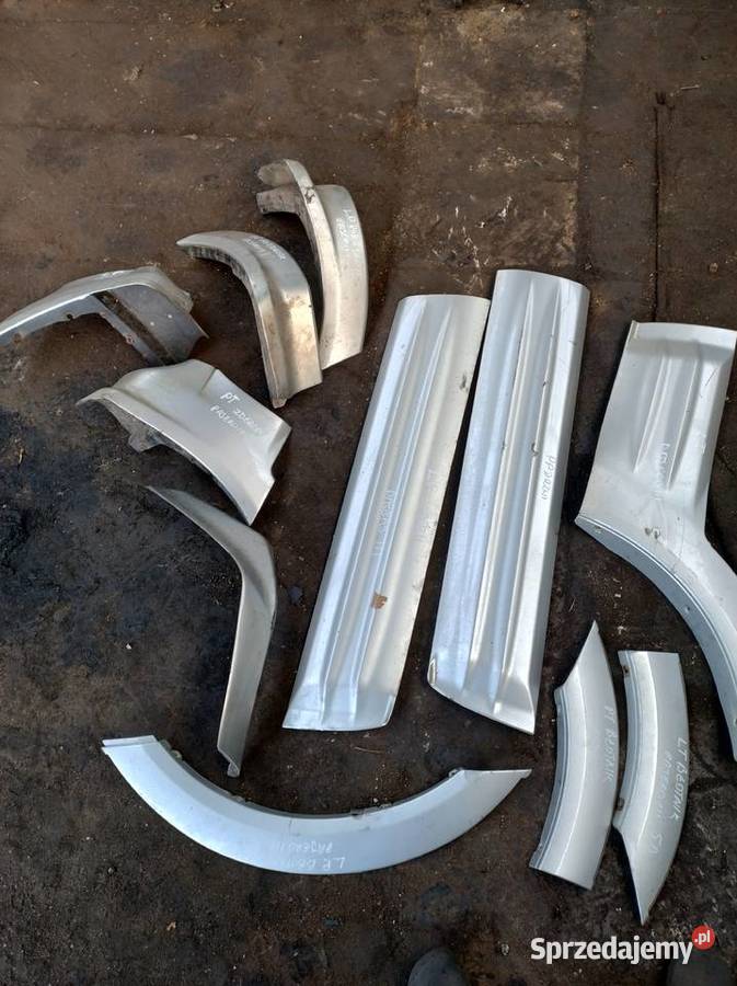 MITSUBISHI PAJERO III listwa nakładka drzwi listwy boczne Kielce sprzedam