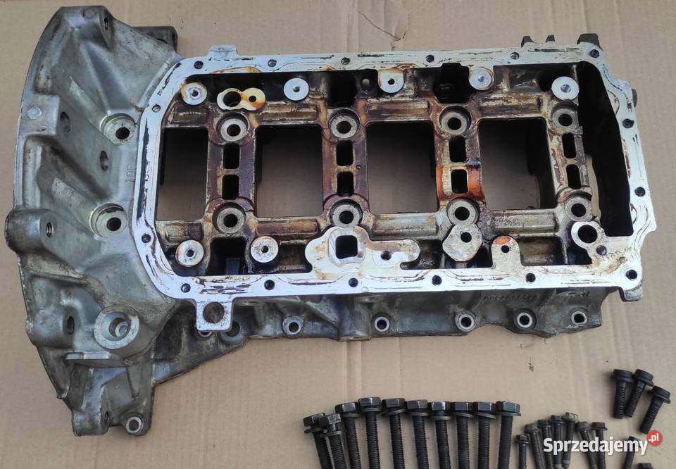Dolny blok silnika obudowa wału BMW F20 N13B16A