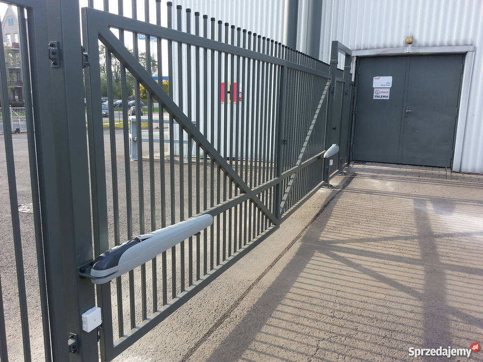 Montaż bram Instalacja automatyki do bram Serwis