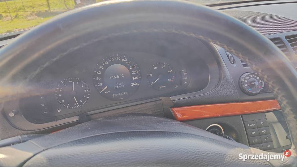 Mercedes W211 ważne OC i przegląd automat Trzebinia sprzedam