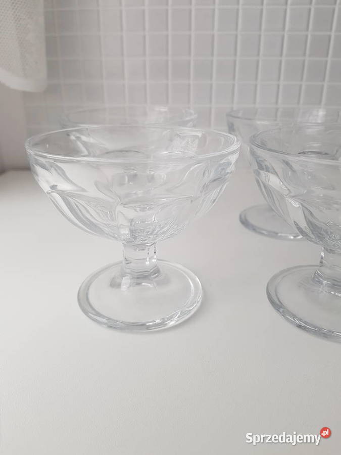 Szklane pucharki 6