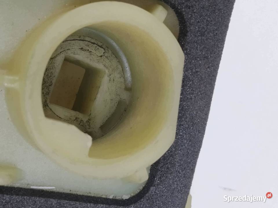 UCHWYTY ODBLKOWANIA SKRZYNI BIEGÓW 4K1713052L świętokrzyskie