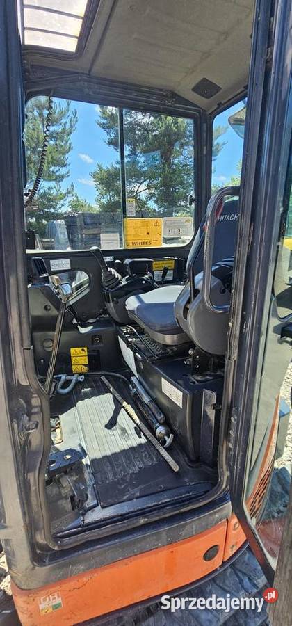 Hitachi ZX22U koparka gąsienicowa 25t Jadowniki