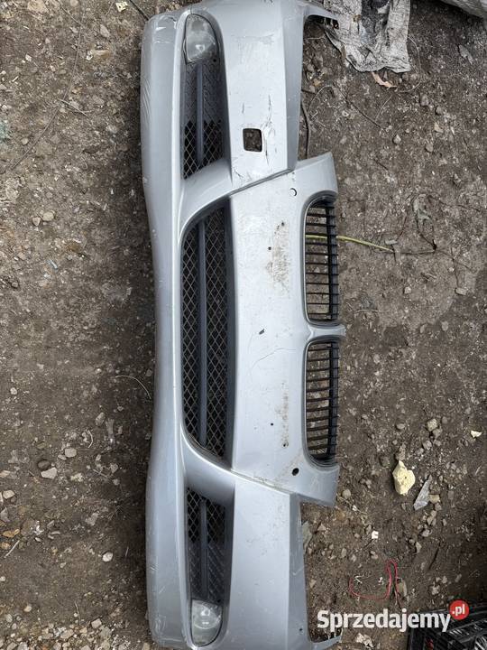 Zderzak przedni e90e91 osobowe Zderzaki Chrzanów