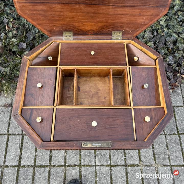 ARTexpert Stolik niciak Ludwik do renowacji Dobrzany