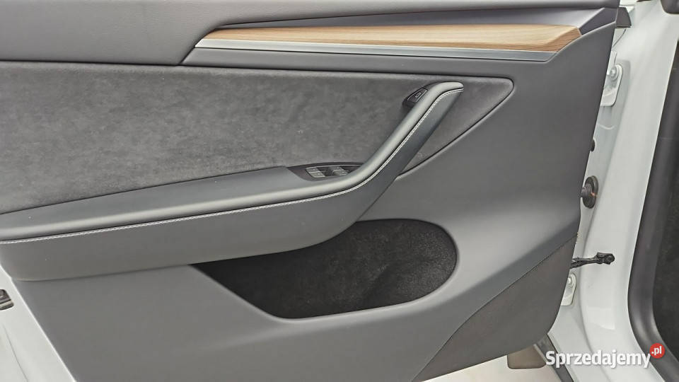 Tesla Y Long Range RWD Z Polskiego Salonu system Start-Stop sprzedam