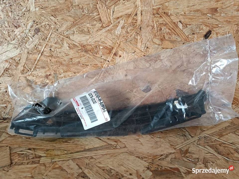 TOYOTA YARIS III 11 ŚLIZG MOCOWANIE ZDERZAKA osobowe Pleszew