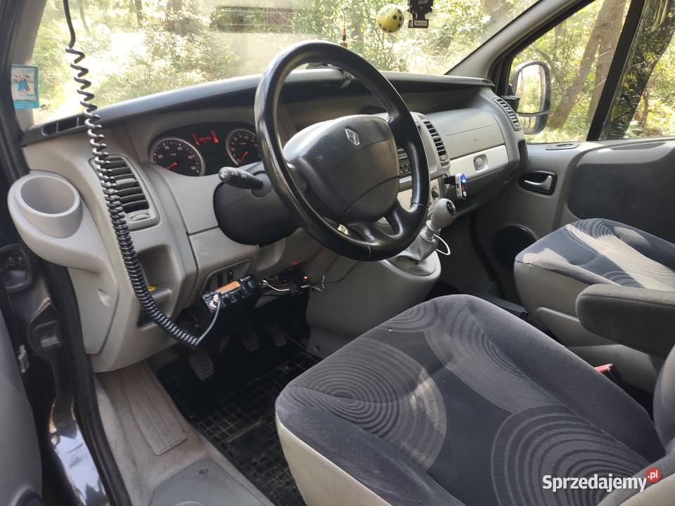 Renault Trafic osobowy tour 20l 115 nieuszkodzony Środa Śląska