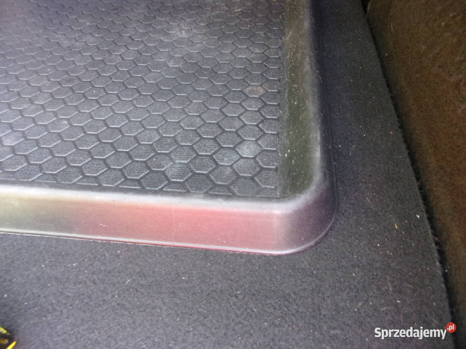 Wkład do bagażnika uniwersalna gumowa 92 x52 Warszawa