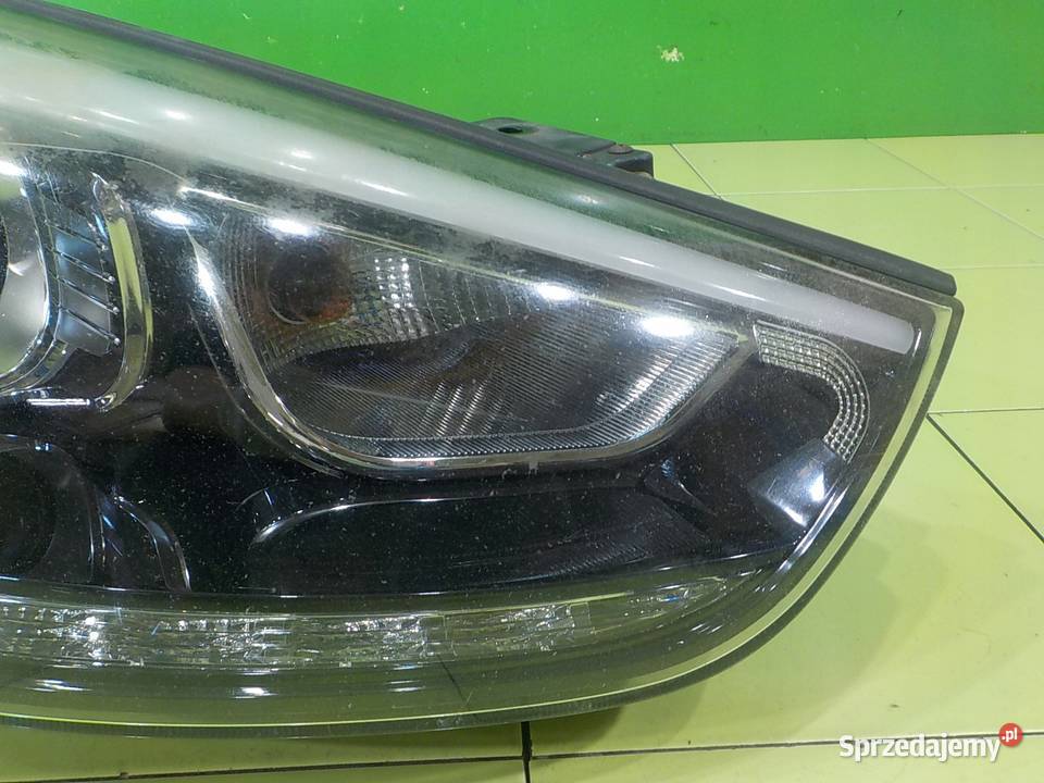 HYUNDAI ix35 LIFT 15r 5D lampa prawa przod Lampy przednie Suków