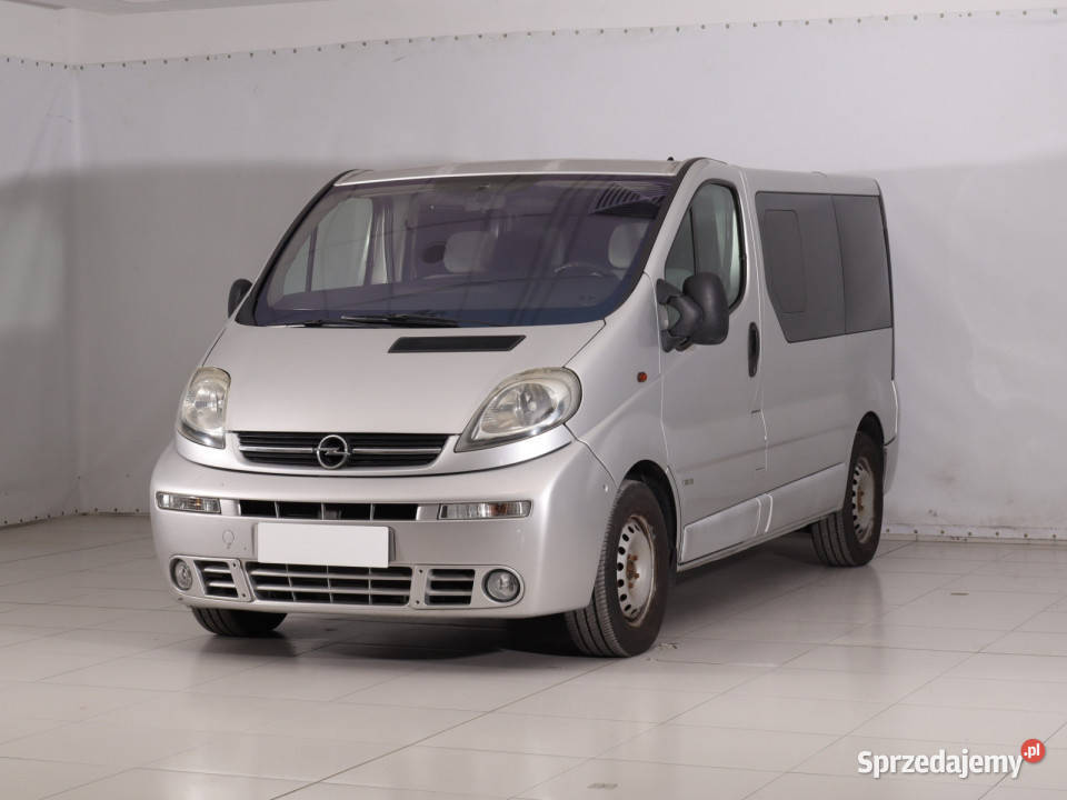 Opel Vivaro 25 CDTI manualna mazowieckie Piaseczno