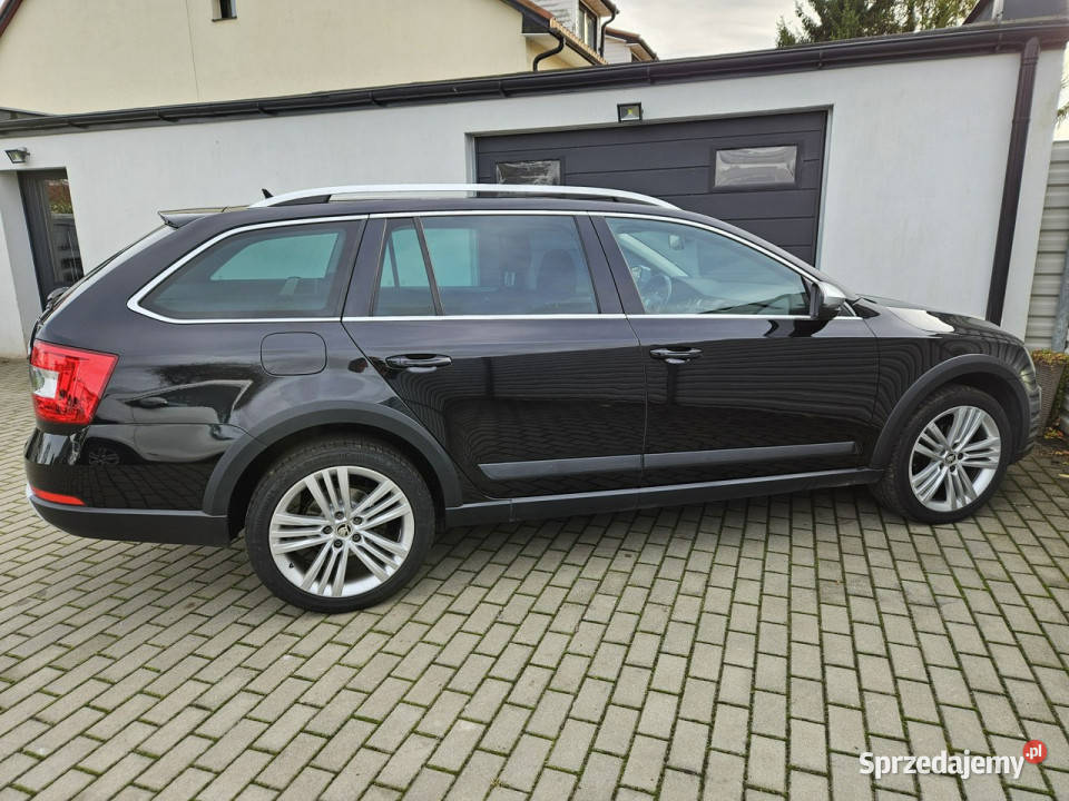 koda Octavia SCOUT 20 TDI 150 4x4 LED kamera isofix Gdynia