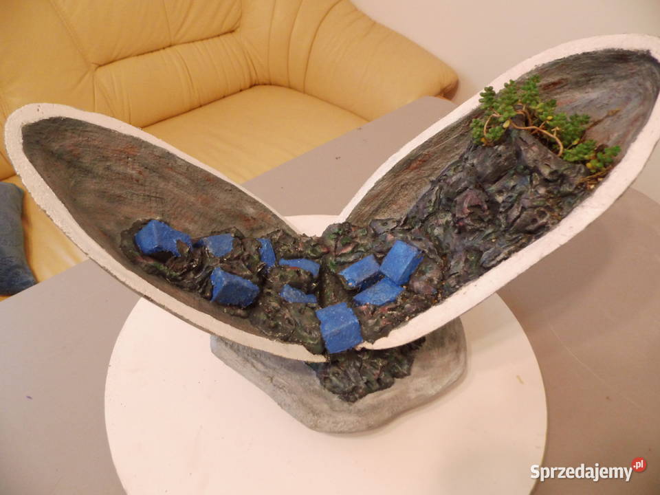 Ciekawa doniczka ozdoba FILM Radzewice