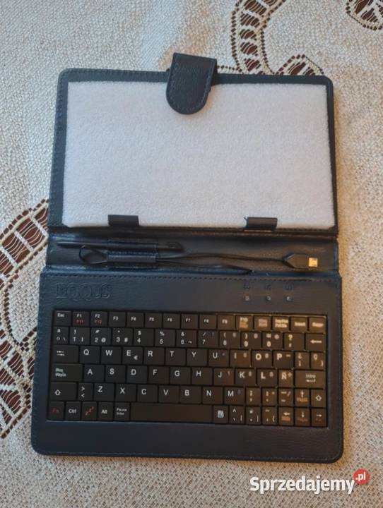 Nowe etui z klawiaturą do tableta Drążdżewo Nowe