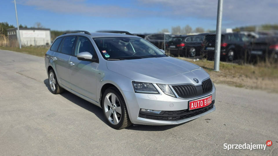 koda Octavia Dsg Duża Navi Bixenon III 2013 centralny zamek Lębork sprzedam