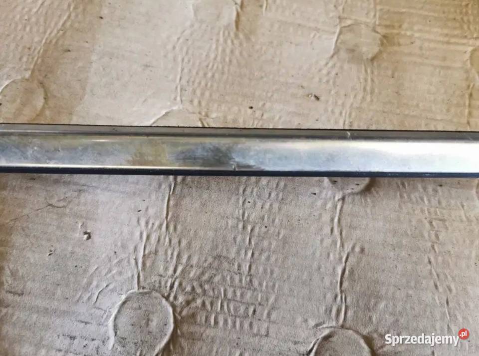 Listwy drzwi lewy przód BMW E38 Listwy