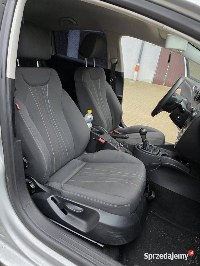 Seat Leon 16 TDI Nowy rozrząd Serwis isofix Lubawa