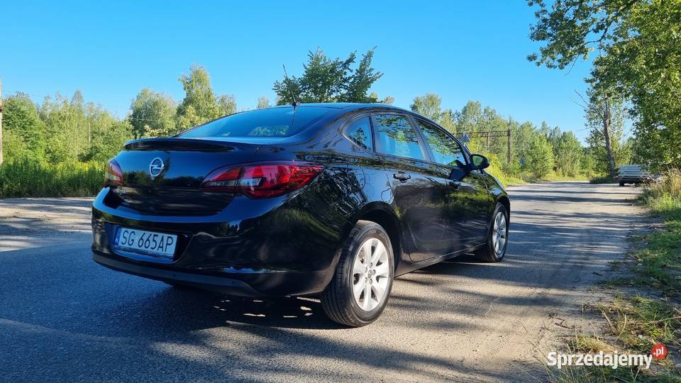 Opel Astra IV 16 Notchback Gliwice