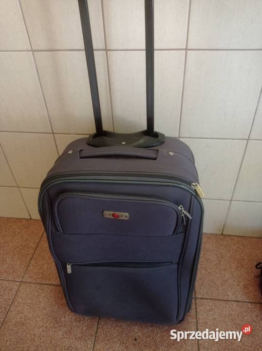 Walizki na sprzedaż stan db trzy sztuki Siemianowice Śląskie sprzedam