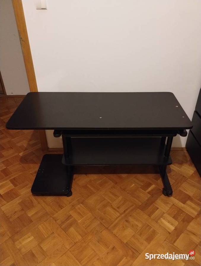 Biurko czarne z wysuwanym blatem pod klawiaturę mazowieckie Warszawa