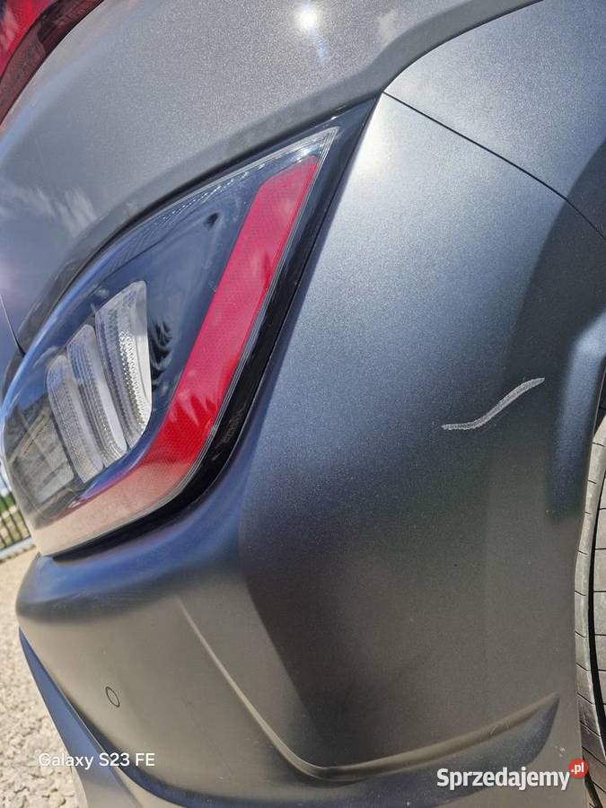 Hyundai Kona nieuszkodzony Kona Łabędziów