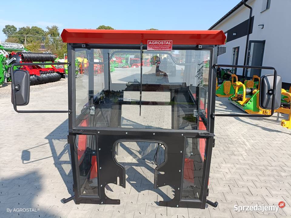 KABINA URSUS C330 SZYSZKA z błotnikami nieuszkodzony Tarnogród